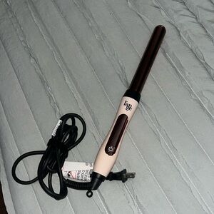 NEW WITHOUT BOX LANGE HAIR WAND 1.5 INCH BARREL